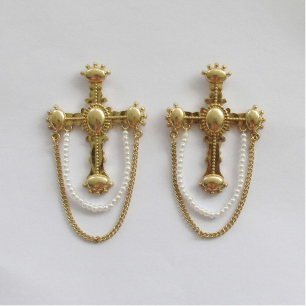 ✨ FREE PEOPLE Time Is On My Side Cross & Pearl Dangles | NWT | Whimsigothic
